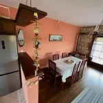 Villa Traditional Stone Rokosini Vurvurú