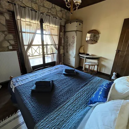 Villa Traditional Stone Rokosini