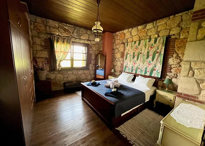 Traditional Stone Rokosini *