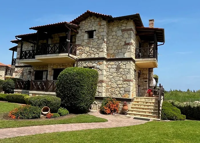 Villa Traditional Stone Rokosini